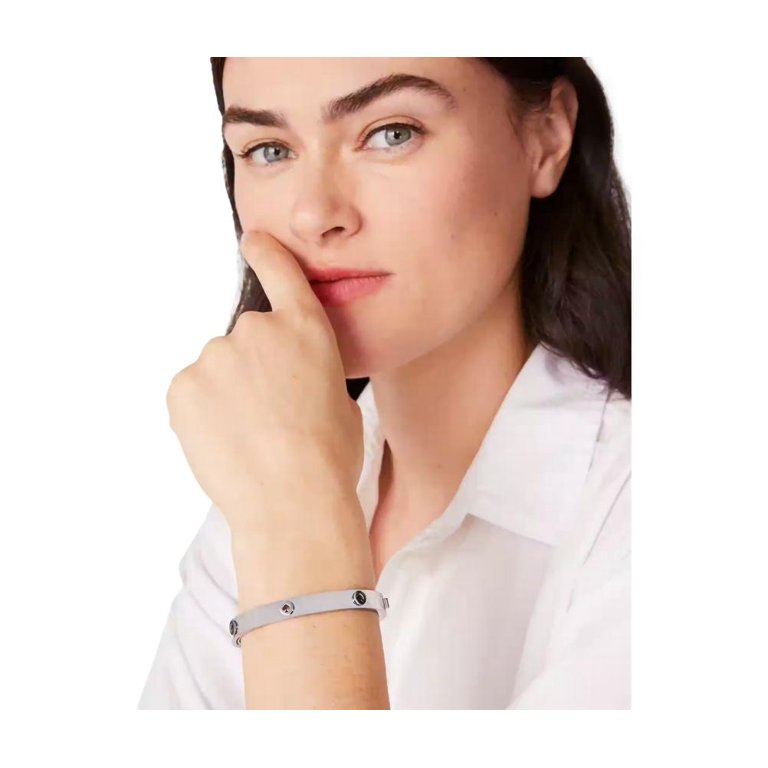 ★ケイトスペード★ Hinged Bangle 関税込★ Kate Spade New York Women's Spot the Spade Studded Hinged