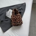 thumbnail image 4 of Bolso Piel Sintética para Mujer Bolso Hobo Suave Y Lindo Regalo Con Animal Difuso (marrón Leopardo), 4 of 9