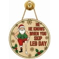 thumbnail image 2 of Adornos navideños, adornos navideños, regalos navideños El escuadrón de vigilancia de Santa Claus Letrero navideño divertido para puerta Decoración navideña colgante para puerta Letrero de madera de F, 2 of 2
