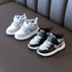 thumbnail image 2 of Zapatillas de deporte de media caña para niños Primavera y otoño Zapatos de una sola capa gris sombra para niños Zapatos de tabla para bebés para niños Zapatos para niñas, 2 of 6