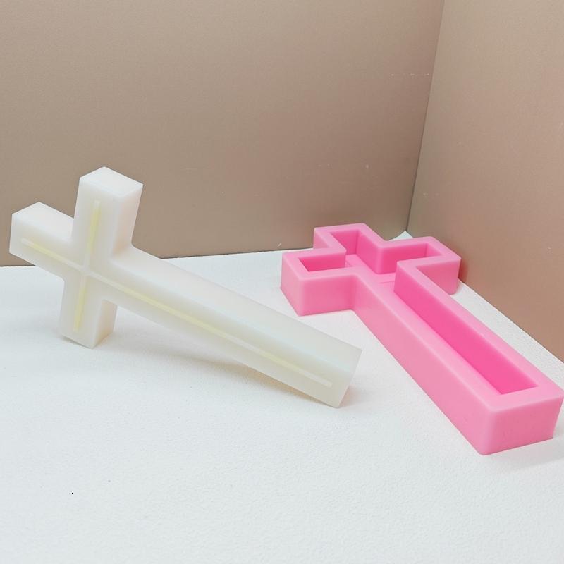 HONCLL Cross Shaped Candle Molds for Candle Soap Halloween Decorations Christmas Gift, Cross Shaped Resins Molds for Art Craft