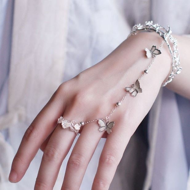 Hand chain bracelet for girls outlet