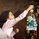 thumbnail image 4 of Adornos de árbol de Navidad personalizados para supervivencia, árbol de Navidad familiar de cuarentena, decoraciones colgantes para el hogar, regalo de decoración navideña, 2020, 4 of 8