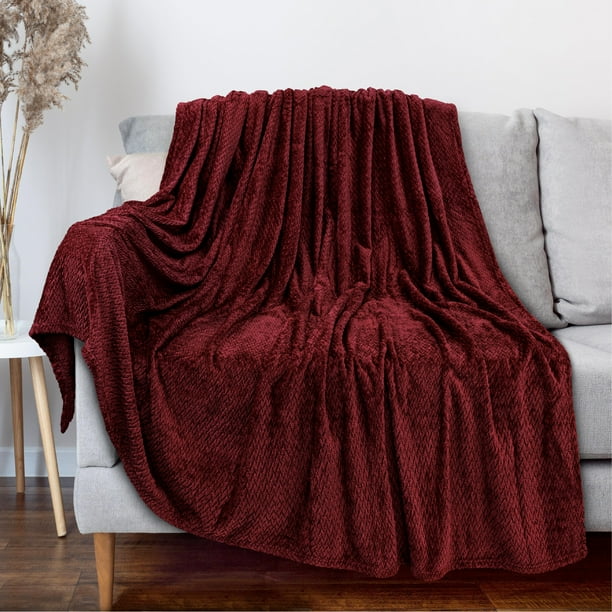 PAVILIA Soft Fleece Burgundy Dark Red Throw Blanket for Couch Lightweight Plush Warm Blankets for Bed Fuzzy Cozy Flannel Blanket Throw for Sofa Travel Jacquard Pattern Wine Red Twin 60x80 inch