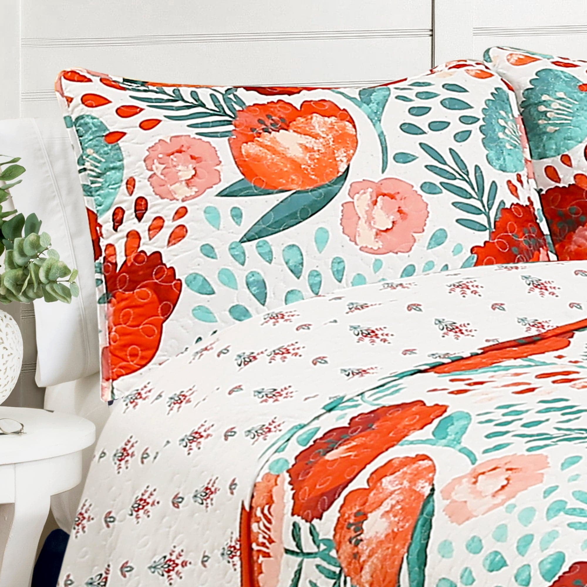 Lush Decor Poppy Garden Floral Cotton Reversible Quilt, King, Navy, 3-Pc Set