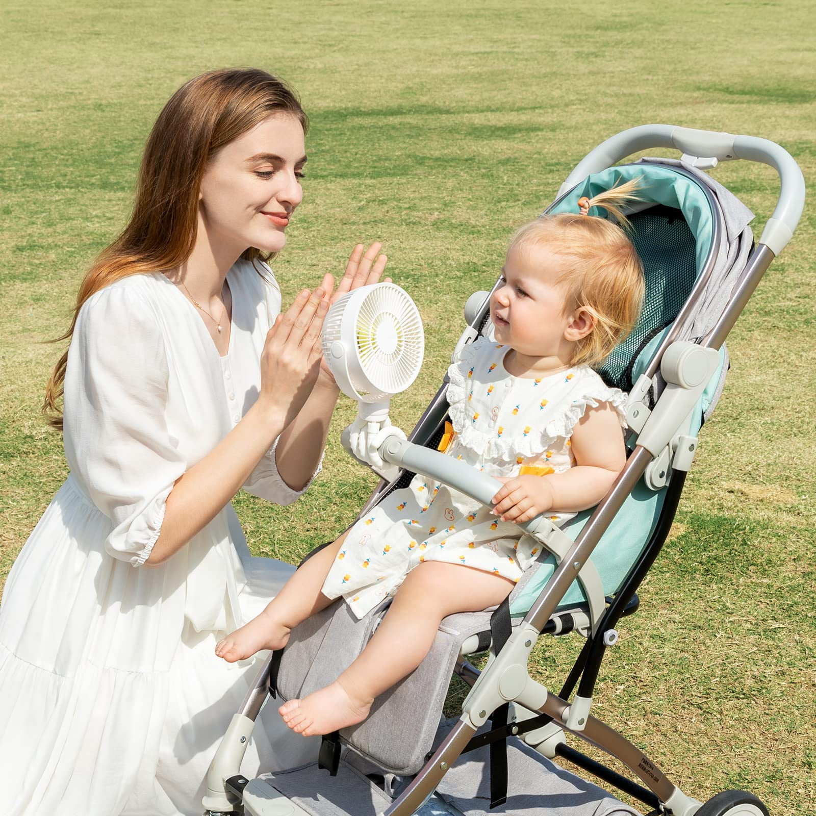 CHUNYAN Baby stroller small fan octopus charging portable mute can shake the head small baby walking god Device