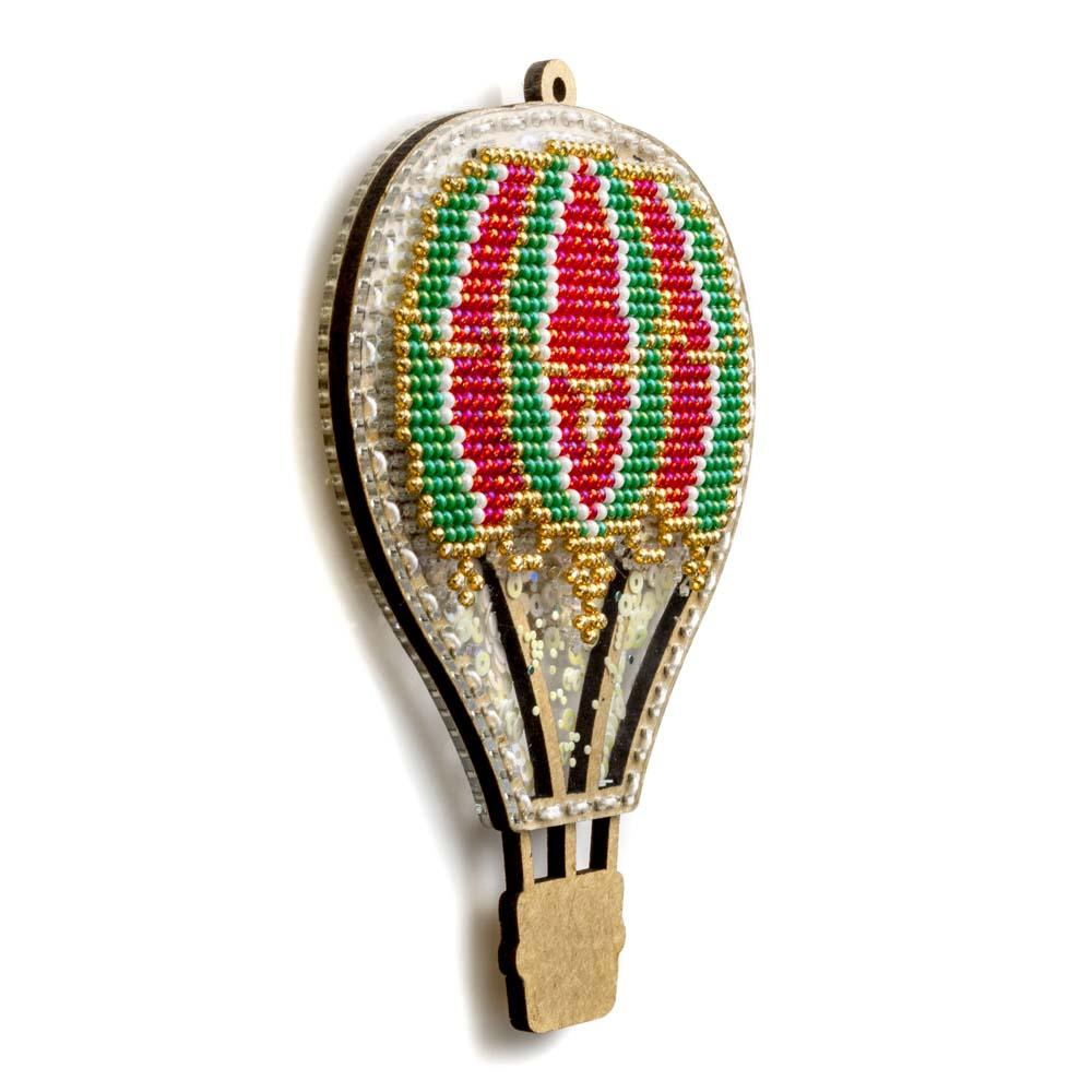 Set for embroidery with beads on a plastic base FLPL-075