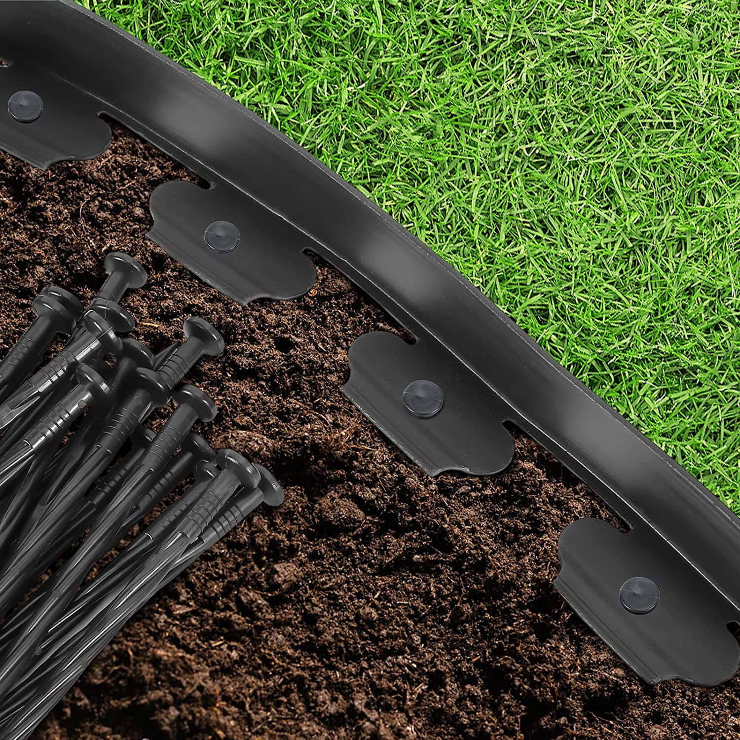 No Dig Durable Garden Landscape Edging Kit, Black Plastic Lawn Border with 24pcs Anchoring Spikes for Landscaping, Flower Gardens, Lawn (60FT+72pcs Anchoring Spikes)