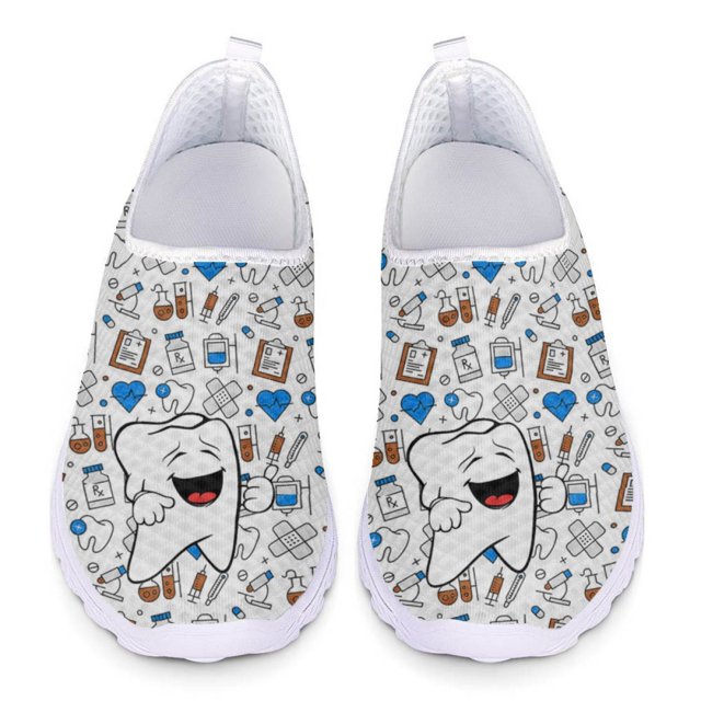 Nuestras zapatillas para correr están hechas de material EVA de alta calidad como suela. Adopta el diseño de malla superior, que puede ampliar las características agradables para la piel y transpirabl