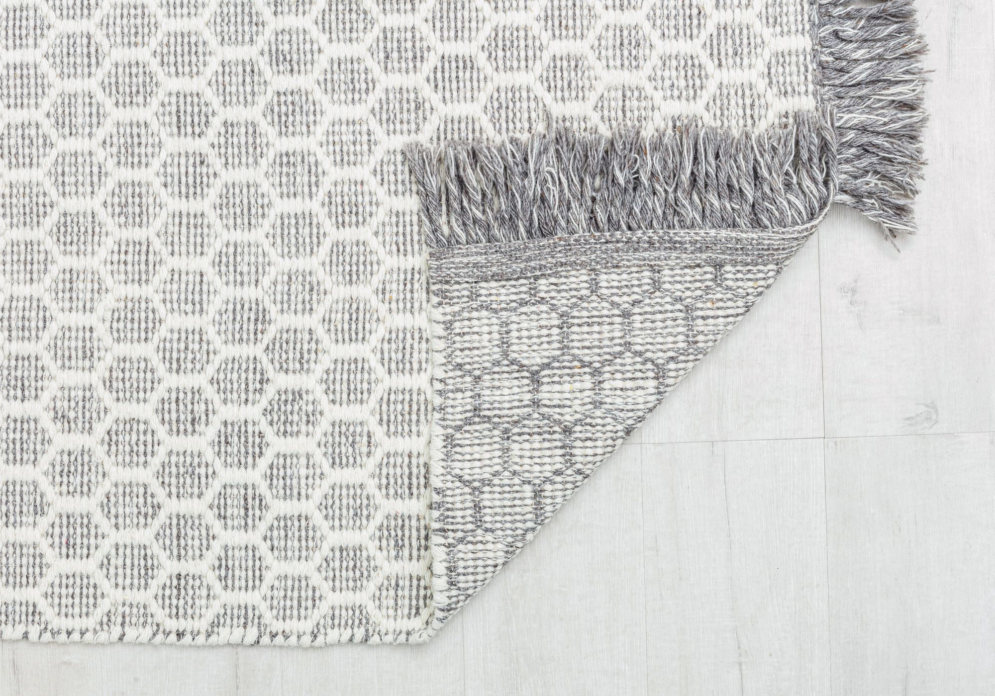 Rugs America RS10A Honeycomb Geometric Bohemian Gray Area Rug, 5’0”x7’0”