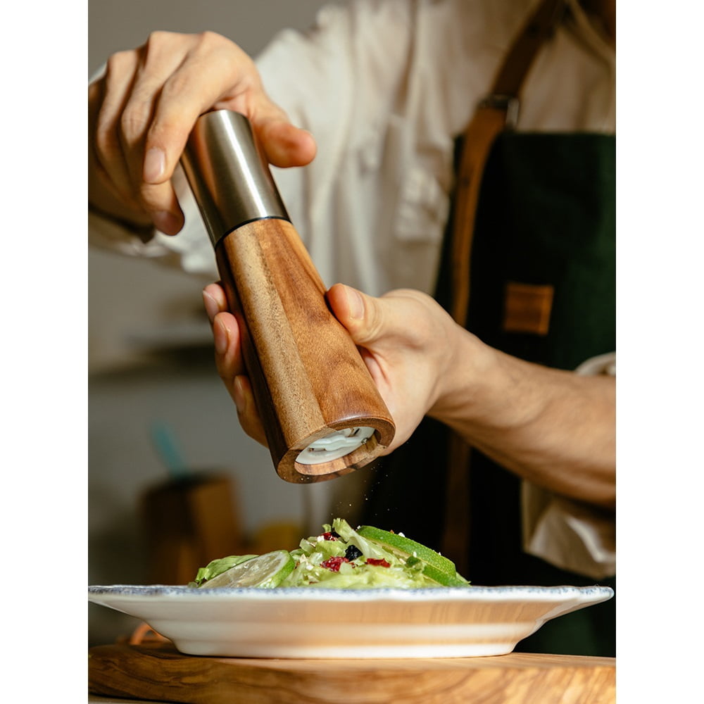 Gold Salt Shaker and Pepper Grinder Set,Stainless Steel Manual Salt Shaker and Pepper Mill,Adjustable Thickness,Suitable For Kitchen,Barbecue,Picnic,2 Packs