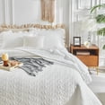 thumbnail image 3 of Juego de edredón UOZZI BEDDING con volantes, tamaño queen, color blanco, 240 x 240 cm, 3 unidades, 3 of 9