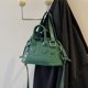 thumbnail image 1 of Bolso de mano para mujer, Bolso cruzado con patrón de cocodrilo de Color sólido, moda para mujer, 1 of 8