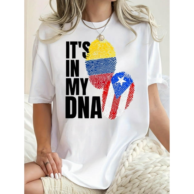 Camisetas con gráficos clásico para mujeres y adolescentes y niñas, playera de verano con estampado estéticoWomen's Patriotic Fingerprint Flag Print T-Shirt - "IT's IN MY DNA" Graphic, Casual & Comf