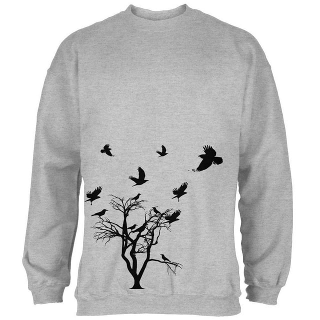Chandail pour Homme à Motif de Corbeau et de Corbeaux Volant dans un Arbre d'Hiver par Old Glory. Ce Chandail Gris Présente un Graphique Détaillé de silhouettes Noires de Corbeau et de Corbeaux Volant Autour et Perchés sur un Arbre Stérile. Fabriqué en Mélange de Coton et de polyester, Convient aux Tenues d'Automne Ou d'Halloween.
