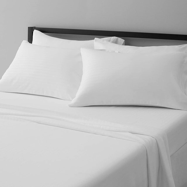 Lightweight Super Soft, Wrinkle-Free, Easy Care Microfiber 4-Piece Bed Sheet Set with 14-Inch Deep Pockets, Full, Bright White, Solid