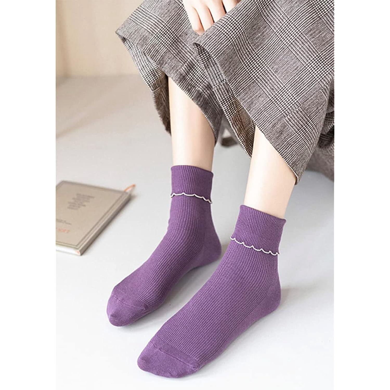Holzlrgus Women Cute Ruffle Frilly Aesthetic Ankle Socks Flower Embroidery Turn Cuff Crew Cotton Socks Teen Girls