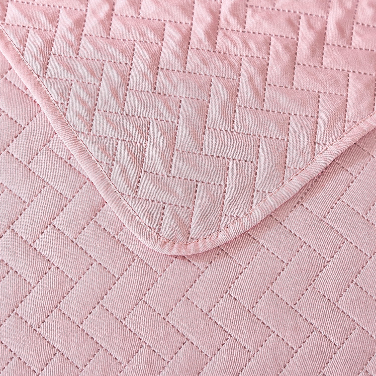 JML Quilt Set King Size Lightweight Bedspread, Soft Summer Quilt Bedding Set Coverlet for All Seasons with 3 Piece (1 Quilt, 2 Pillow Shams), Pink