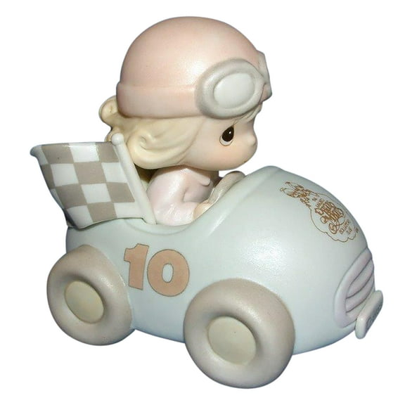 Precious Moments Figurine: PM901 Ten Years and Still Going Strong (3.7")