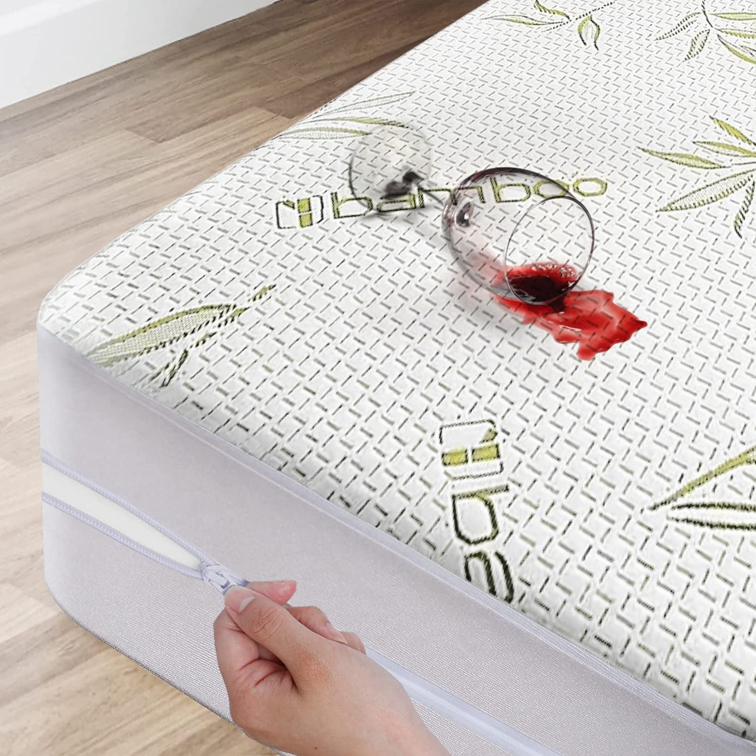 Niceeday Bamboo Cooling Waterproof Mattress Protector Queen Size with Deep Pocket, White