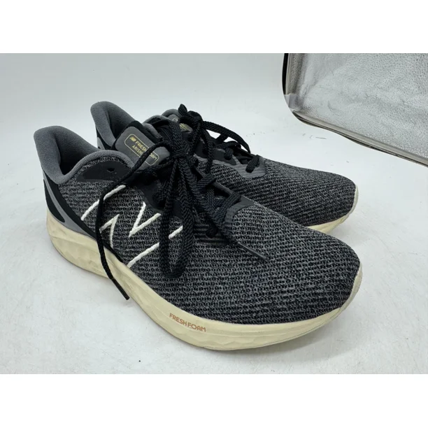 New Balance Fresh Foam Arishi v4 Athletic Shoes Mens Gray Low Top Sneakers - 9.5