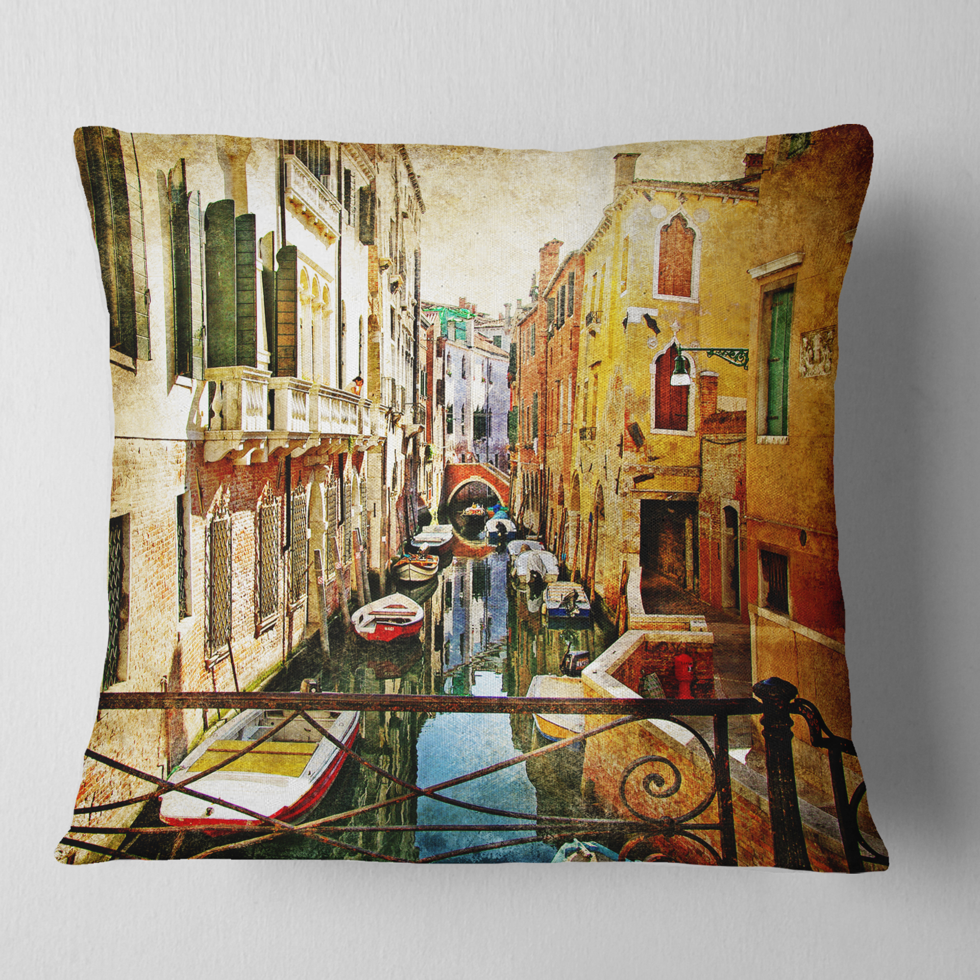 Designart Amazing Venice - Cityscape Throw Pillow - 18x18