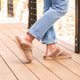 thumbnail image 5 of Pantuflas Fireside de Dearfoams Sydney con Forro de Borrego Resistente al Agua, 5 of 6