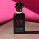thumbnail image 3 of Clive Christian VII Queen Anne Cosmos Flower Perfume Spray por Clive Christian Clive Christian Model, 3 of 9