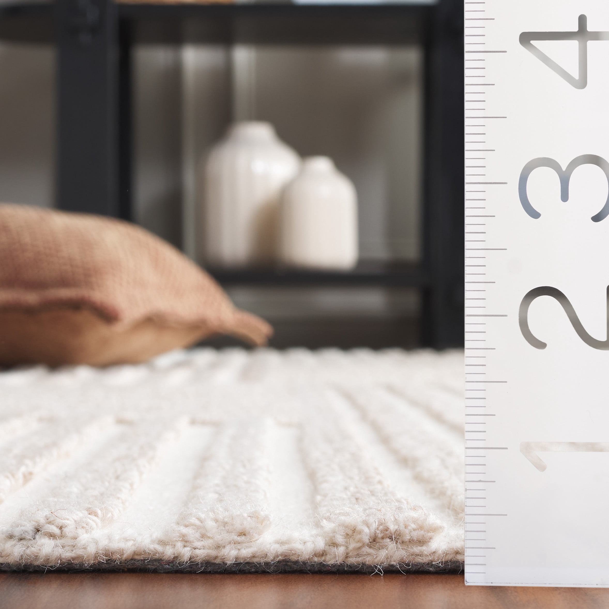 SAFAVIEH Southampton Austen Geometric Runner Rug, Beige/Ivory, 2'3" x 8'
