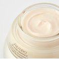 thumbnail image 2 of Shiseido Bio Performance Advanced Super Revitalizer Creme ( Limited Edition ) --75ml/2.6oz, 2 of 5