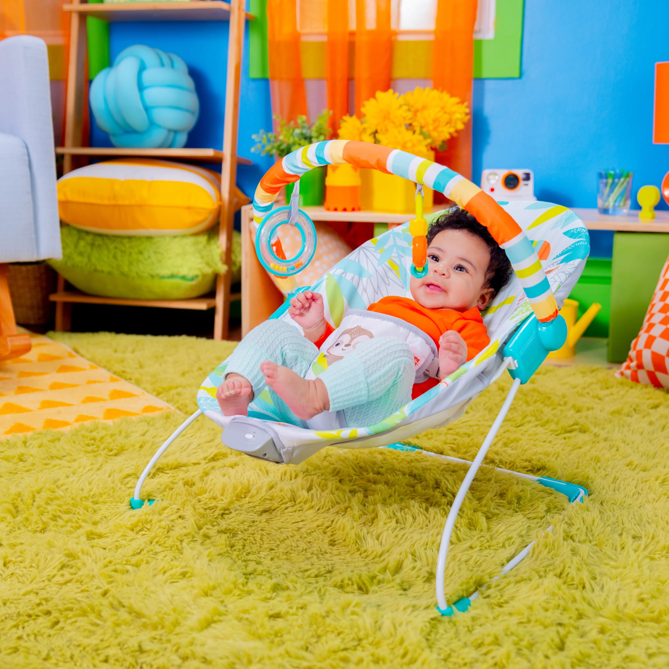 Bright Starts Rainforest Vibes Vibrating Baby Bouncer with Toy Bar, Green, Ages 0-6 Months
