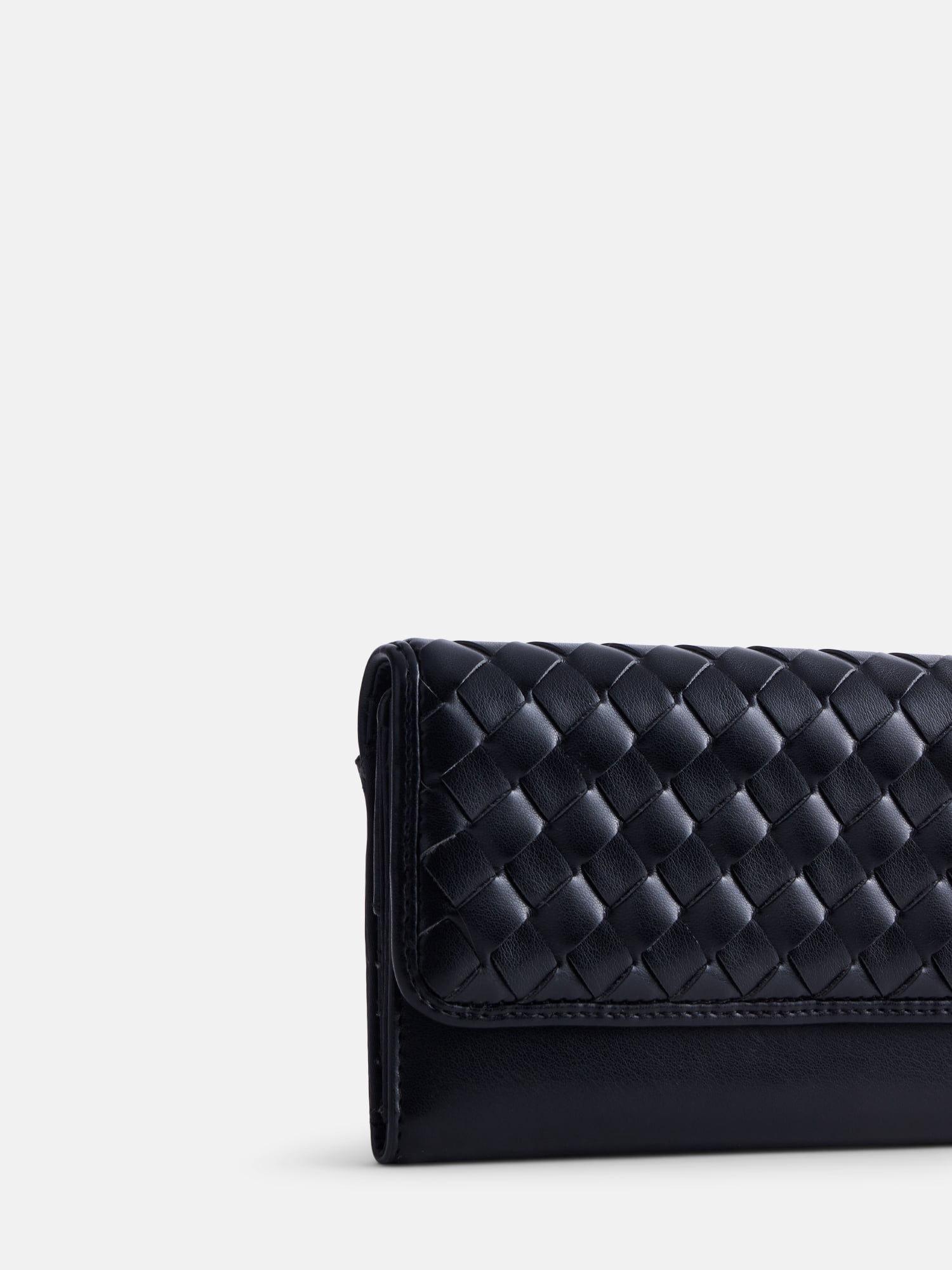 Scenario Women's Woven Faux Leather Clutch Wallet, Black