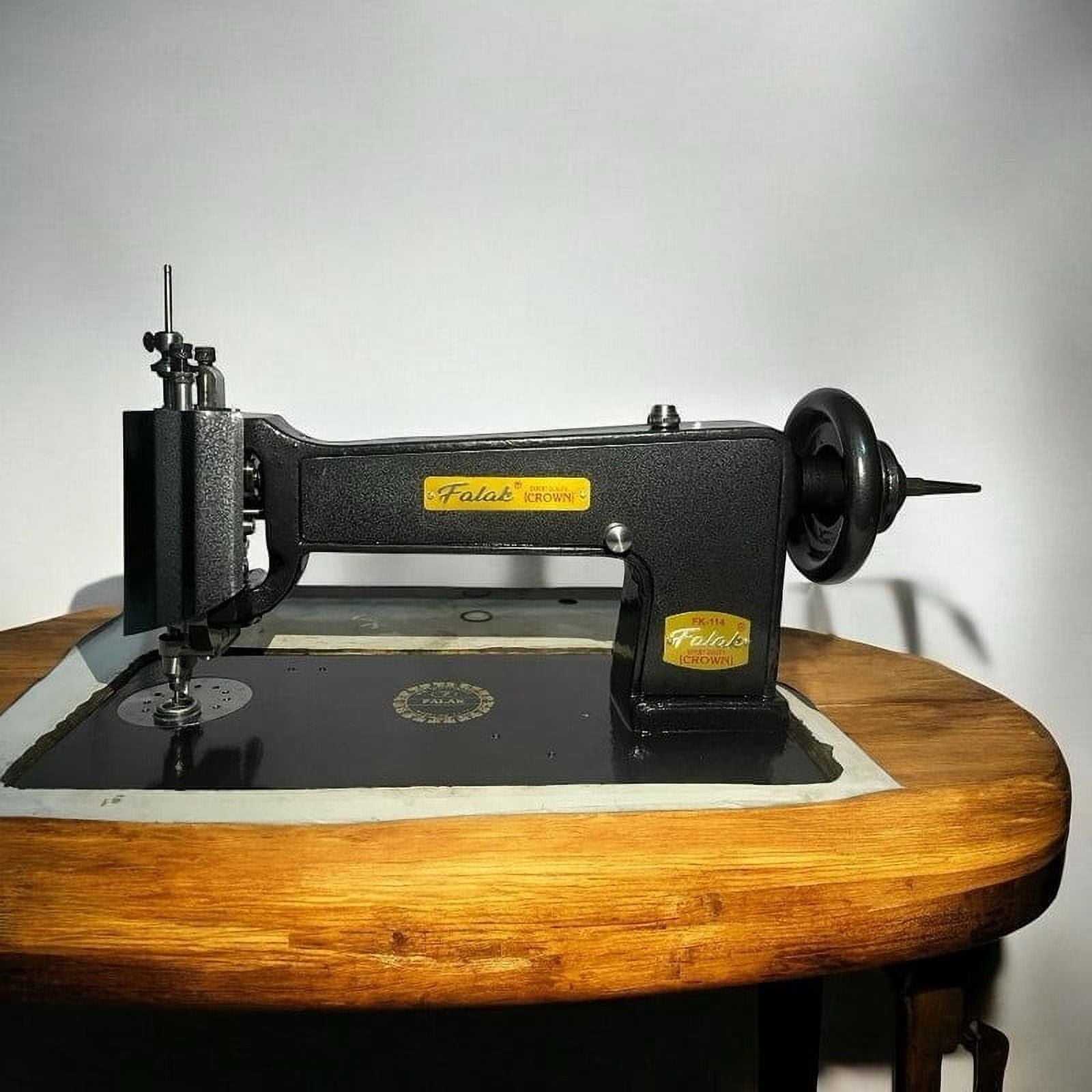 Falak 114w103 Chain&Moss Stitch Embroidery Machine