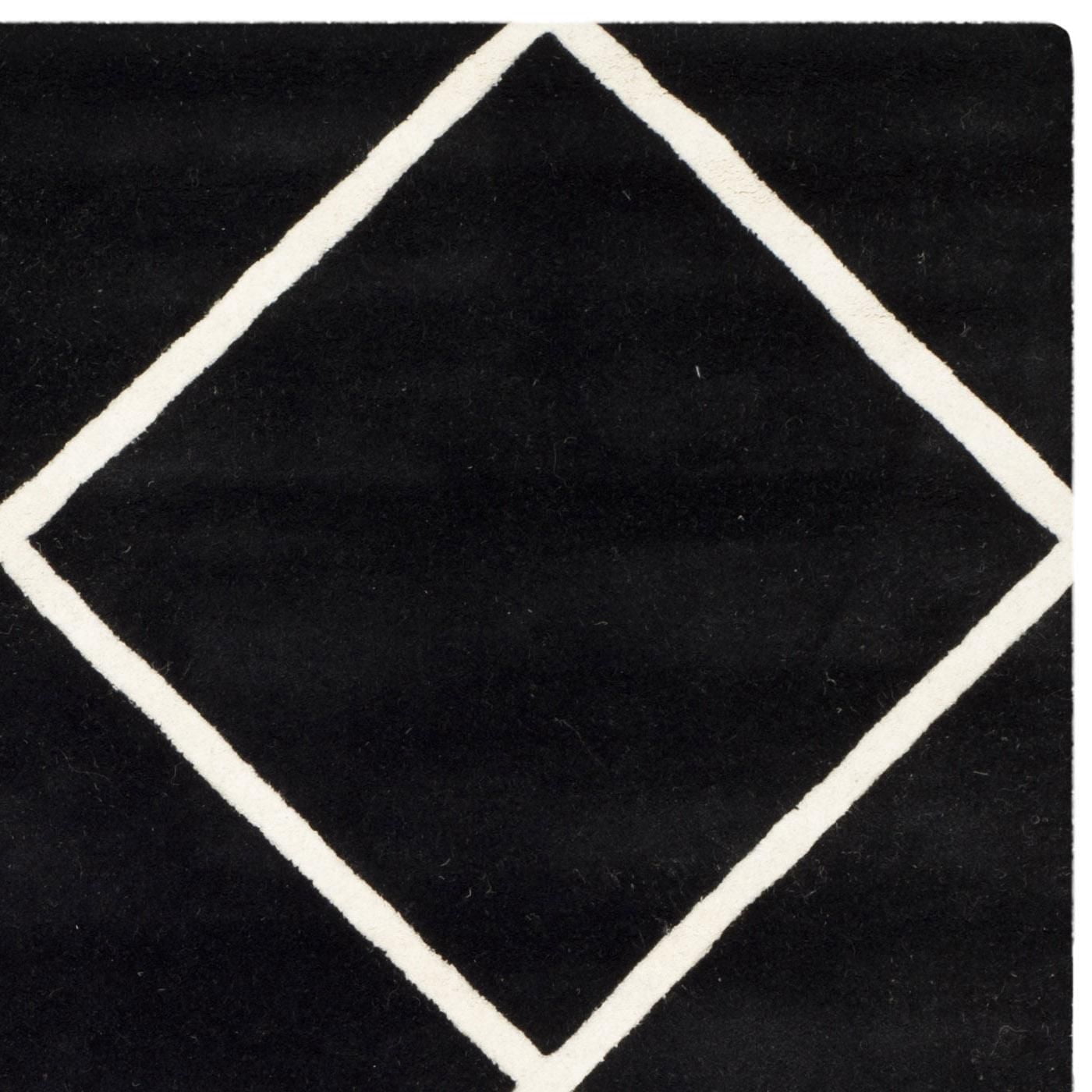 Safavieh Chatham Isaac Geometric Diamonds Area Rug