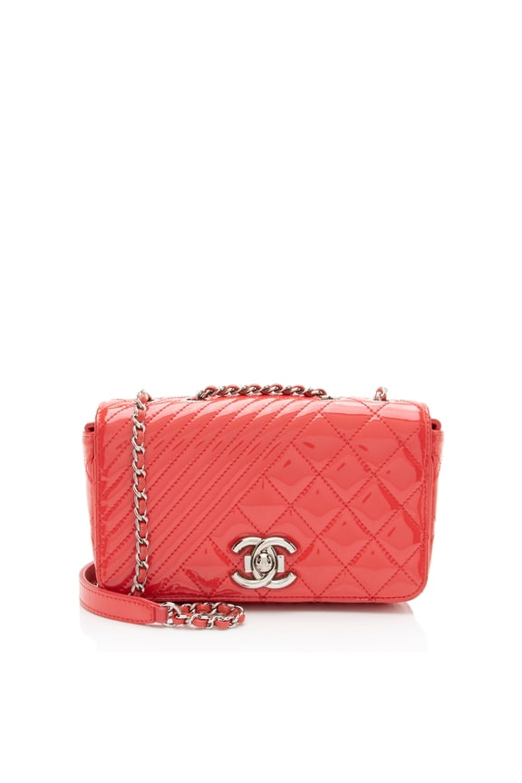 Pre-Owned Chanel Patent Leather Coco Boy Small Flap Bag