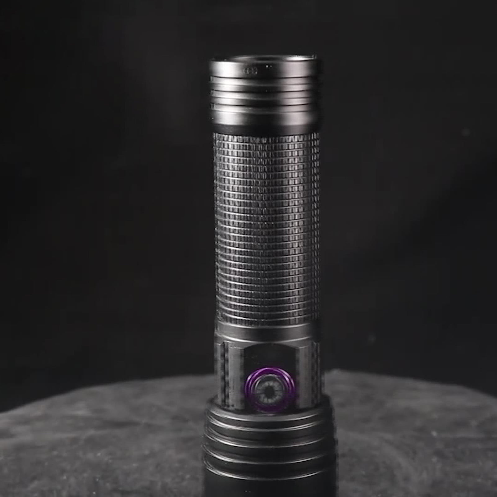 Rechargeable Blood Tracking Flashlight 2000 Lumens Ultra Bright Led For Night Hunting, 365Nm Uv Wavelength Blood Detection Pet Stain Checking, Waterproof Aluminum Alloy Long