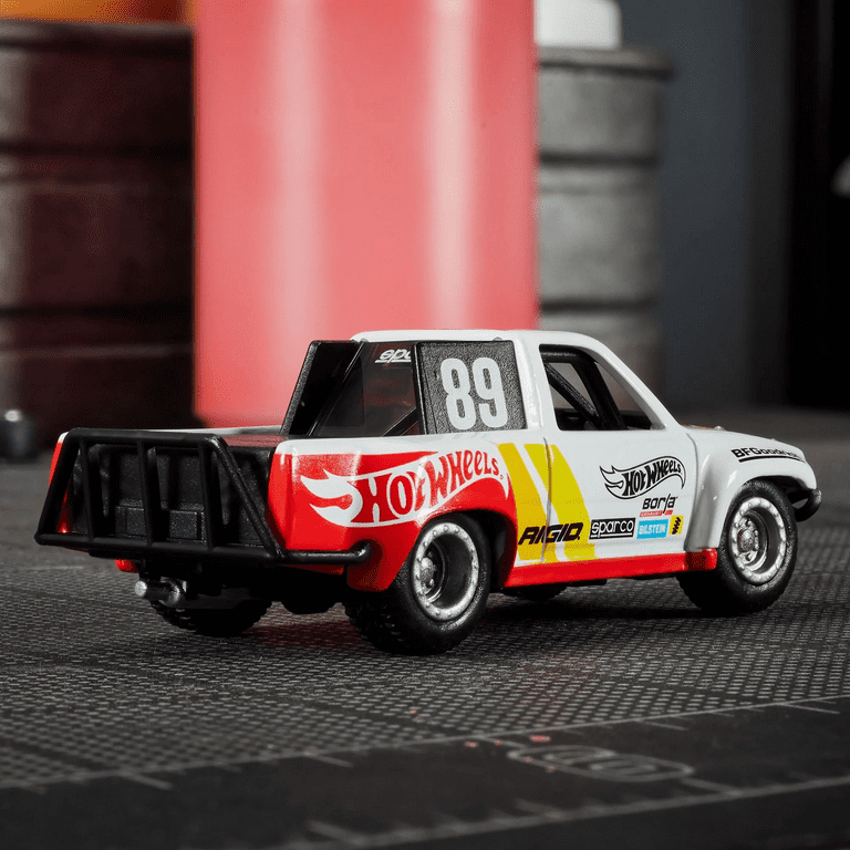 Hot Wheels Elite 64 1989 Toyota HiLux Stadium Truck #11 - Walmart.com
