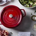 thumbnail image 3 of Cocotte Cocotte Cherry redonda de hierro fundido STAUB de Dutch Oven, 4 litros, 3 of 7