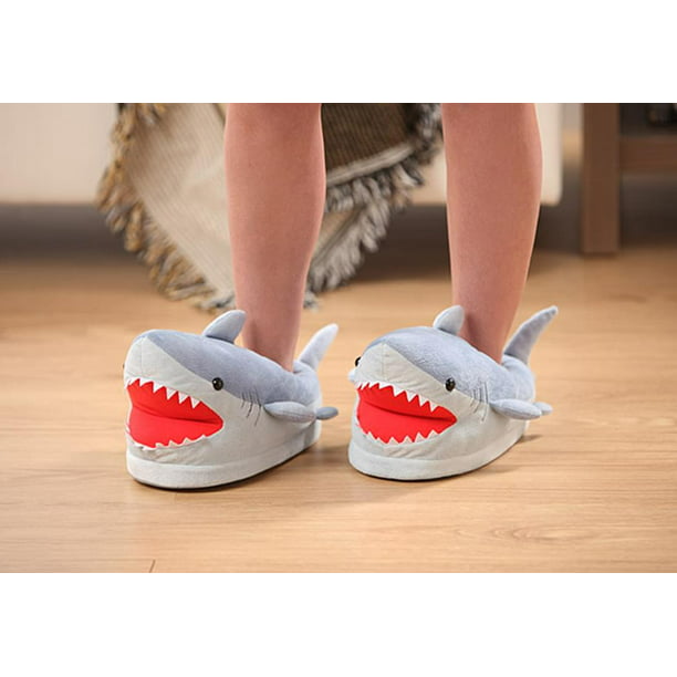 ulv kort syg Shark Plush Adult Slippers - Walmart.com