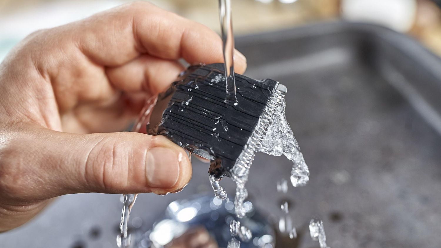 Philips Hair Clipper Series 3000, DualCut blade technology & Trim & Self-sharpening stainless steel blades, HC3505/15