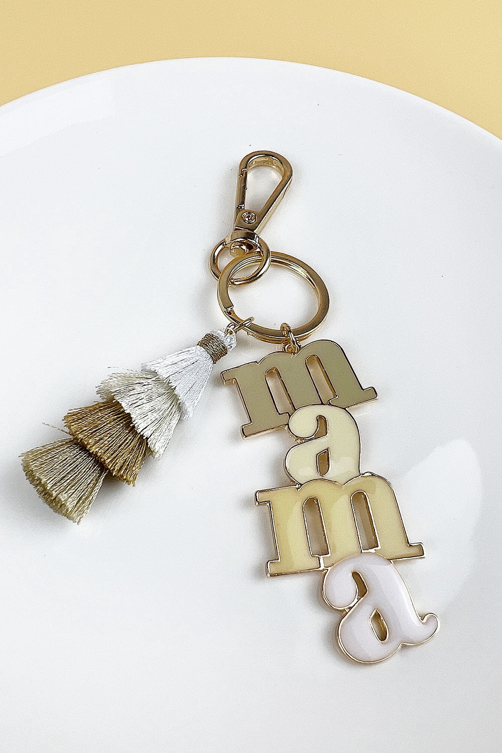 2.5" ENAMEL COLORED"MAMA" WITH KEYCHAIN