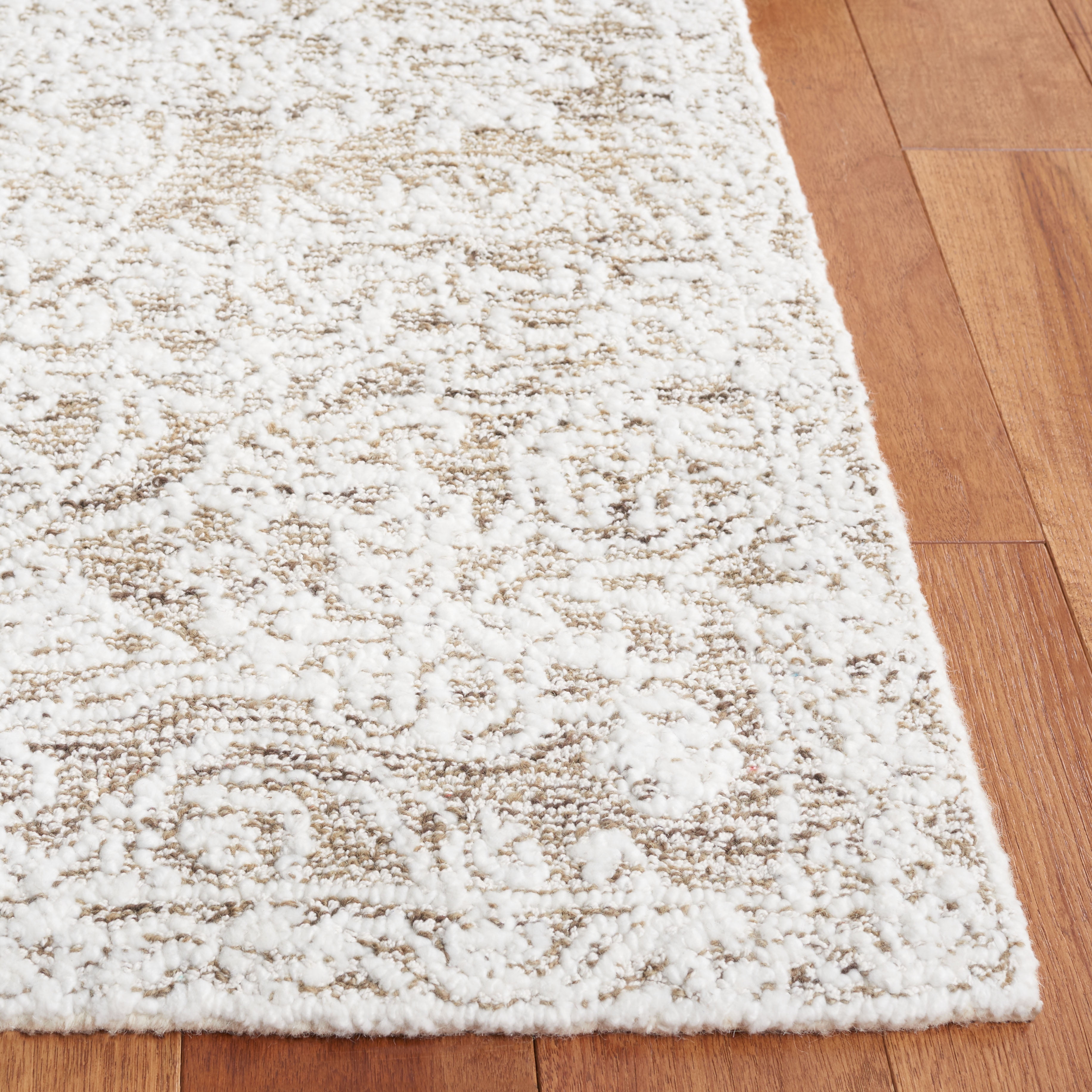 SAFAVIEH Ebony Adolf Floral Area Rug, Ivory/Brown, 5' x 8'