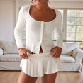 thumbnail image 4 of Conjunto de Pijama para Mujer, de Larga, con Botones, Top y Pantalones Cortos con Volantes, Conjunto de 2 Piezas para Estar en Casa, Ropa de Dormir Y2k. S, 4 of 8