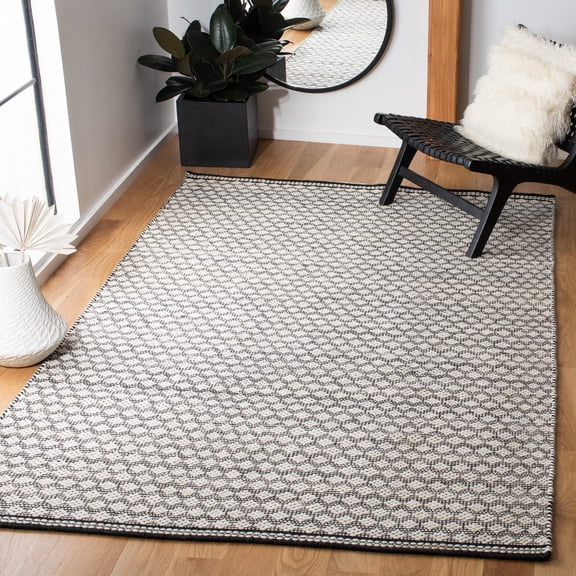 Safavieh Kilim Mary Diamond Area Rug, Black/Ivory, 5' x 8'