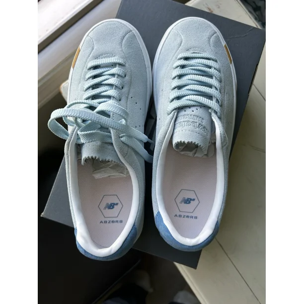 Men’s New Balance Blue On Blue Suede Sneakers Blue Laces Sz 8.5 Rare Shoe!