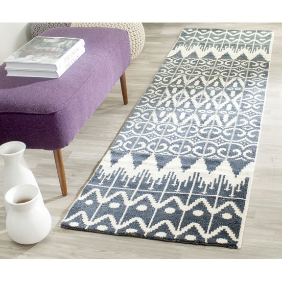 Safavieh Kenya Mana Geometric Runner Rug, Charcoal, 2'3" x 8'