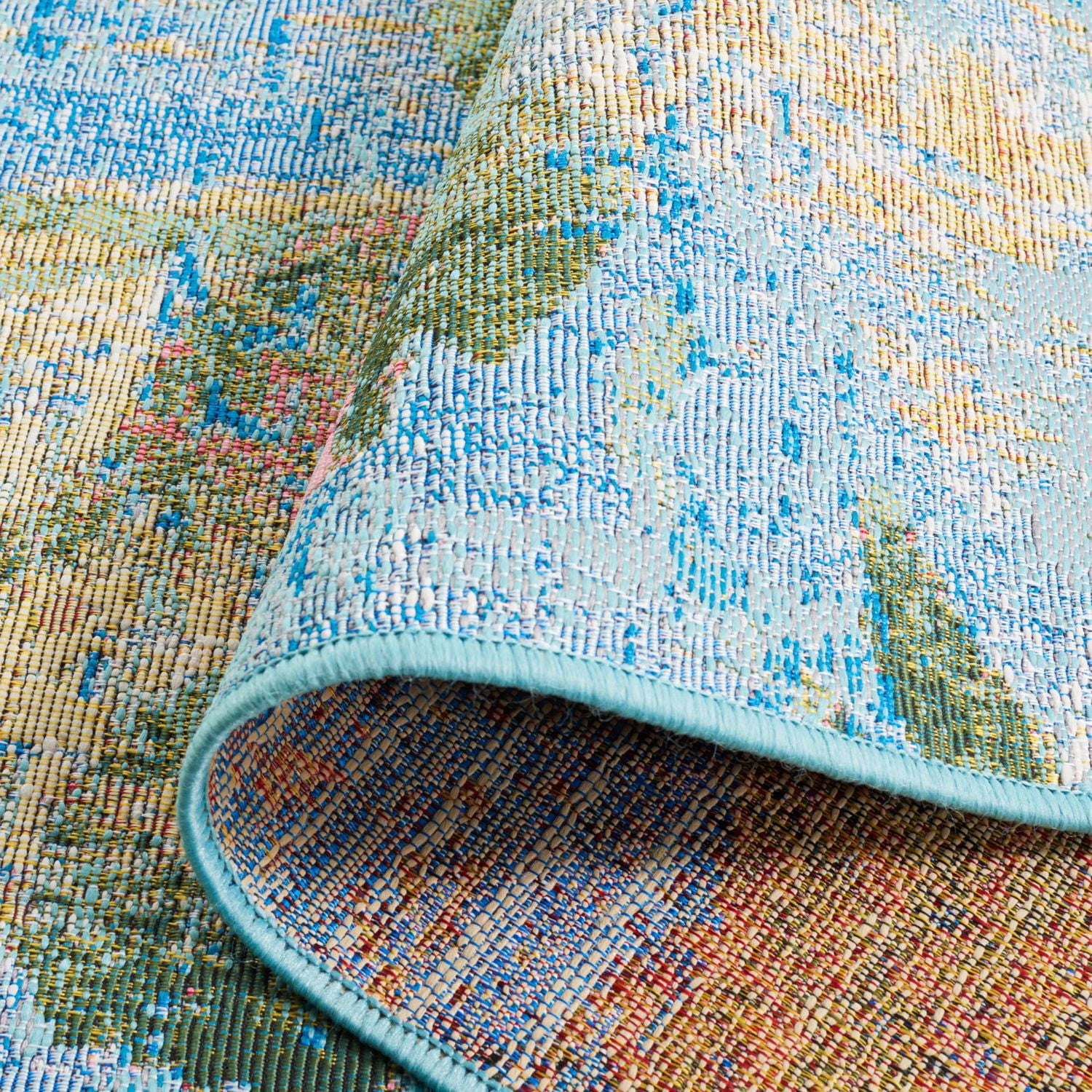 SAFAVIEH Barbados Cedric Floral Indoor/Outdoor Area Rug