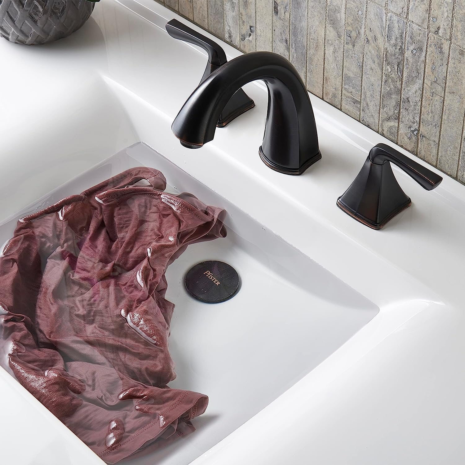 Pfister Selia Tuscan Bronze 2-Handle Widespread WaterSense Bathroom Faucet