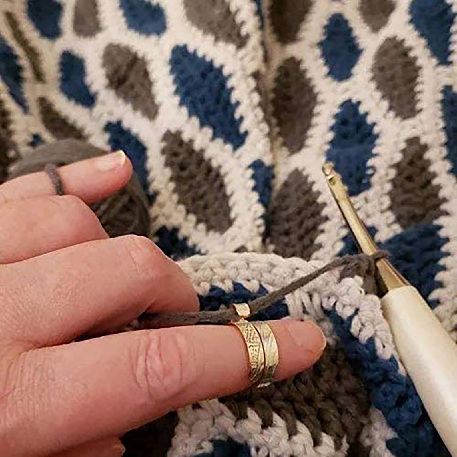 BadyminCSL Adjustable Knitting Loop Crochet Loop Knitting