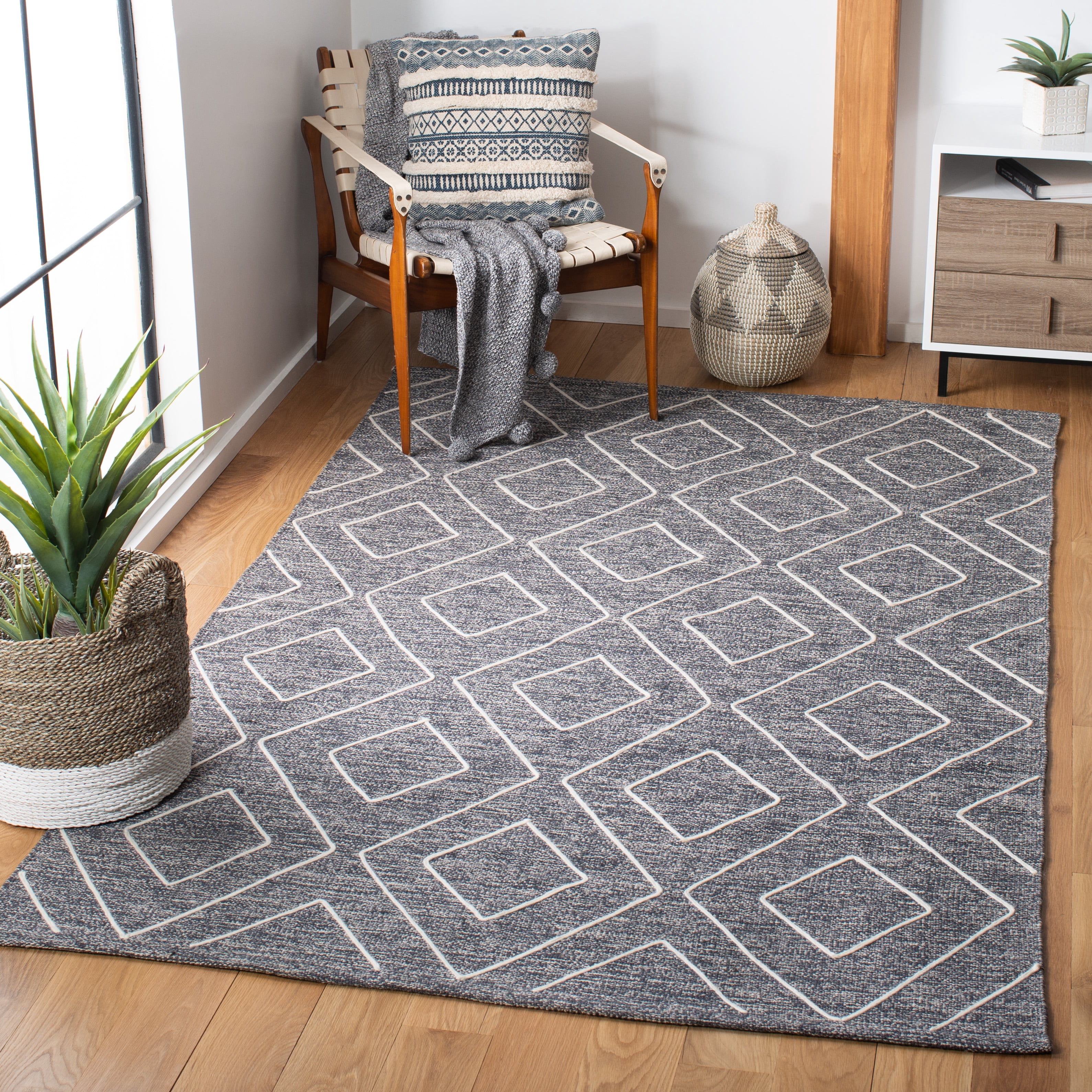 SAFAVIEH Striped Kilim Dev Diamond Area Rug, Dark Grey, 5' x 8'